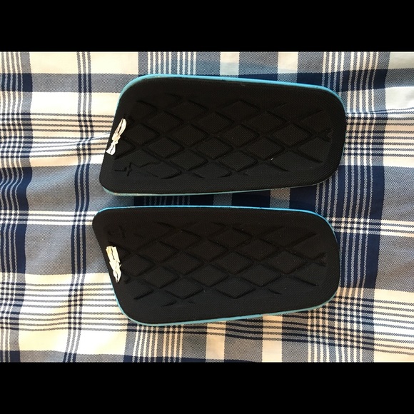 Brand New In Box Adidas Shin Guards - Picture 2 of 6